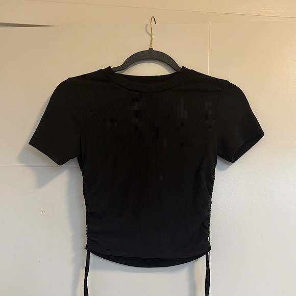 Zara t-shirt with side cinching - Picture 1 of 4